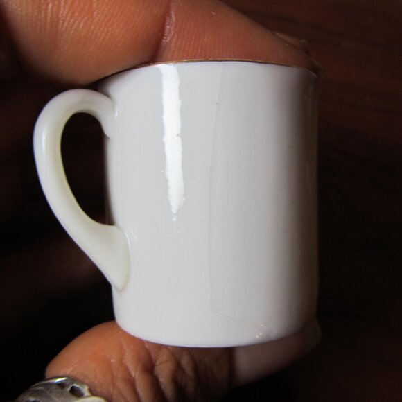 W.H. Goss crested heraldry china vintage Malmesbury (GC064 Grace) - Picture 9 of 9